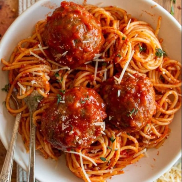 Kid's Pasta & Meatballs.
