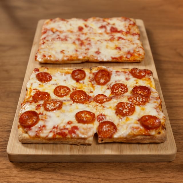 Plain, Bacon, or Pepperoni Pzza.